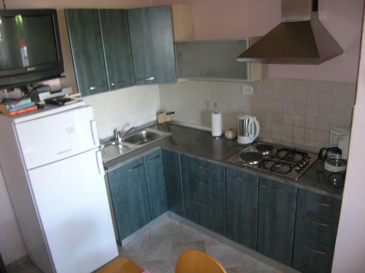 Apartment Viktoria Klenovica Exterior foto